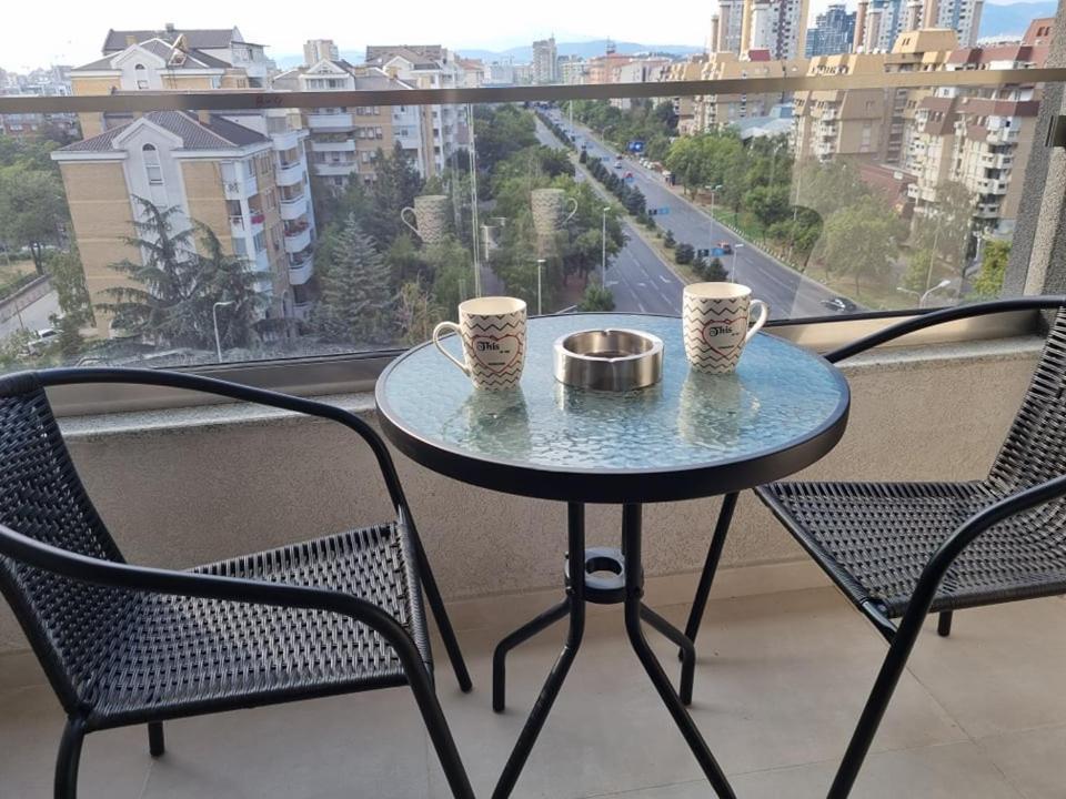 Porta Bus Station Apartment Скопье Экстерьер фото